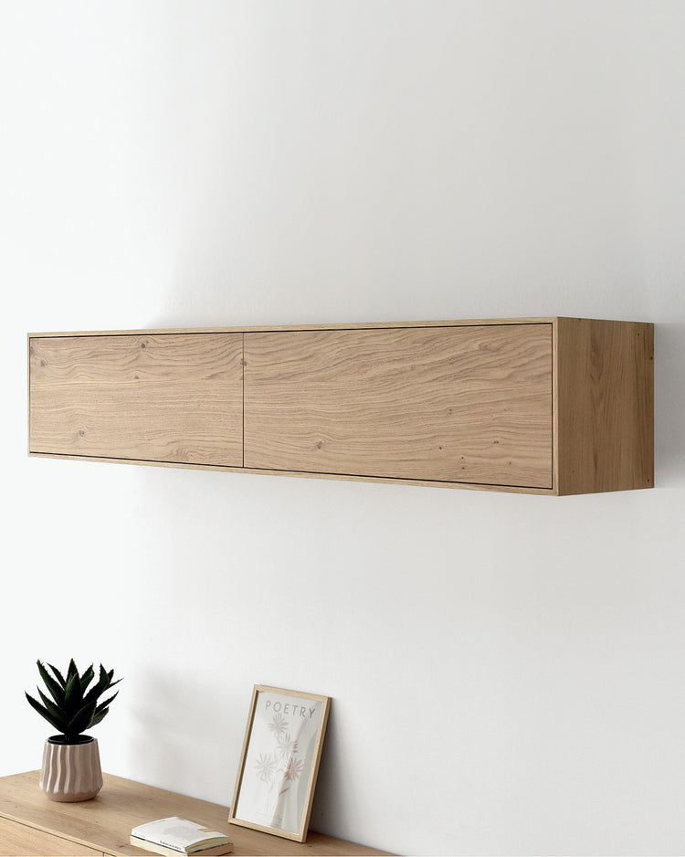 AREN hanging cabinet in natural oak