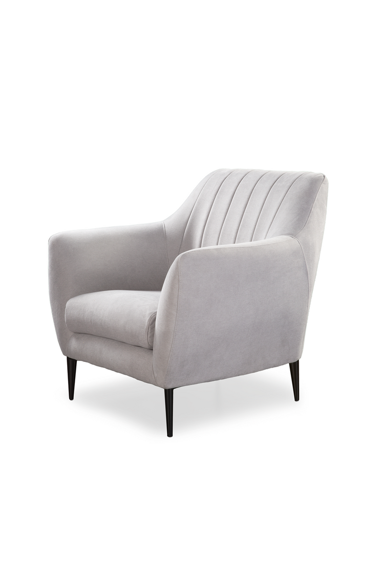 Butaca AZALEA con pata metálica negra, tapizada en algodón