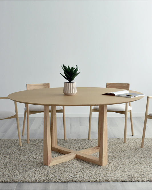 INGA round fixed dining table with natural oak top