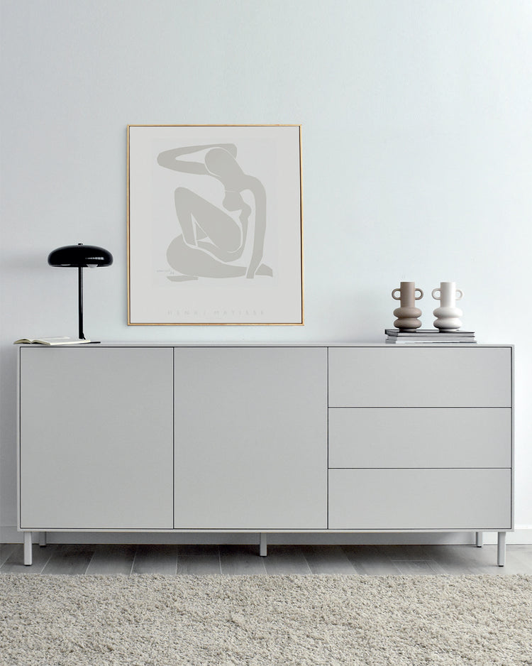 AREN sideboard in off-white lacquer