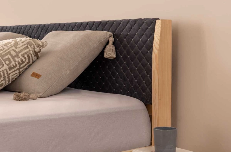 Cama individual LOIRA, de madera de pino color nature