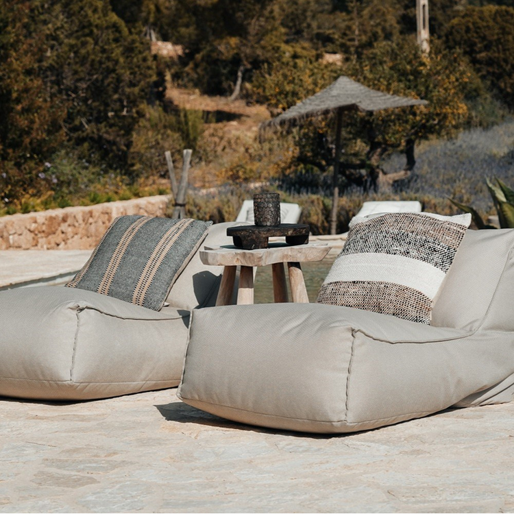 Yves cushion 45x45, black and beige