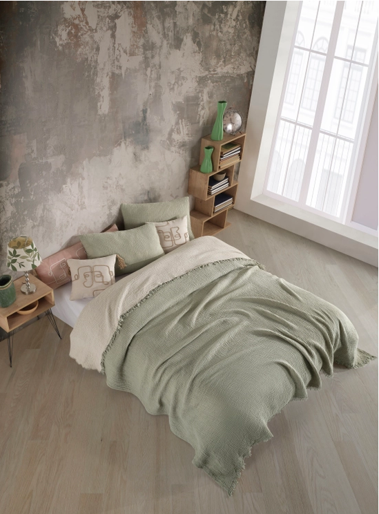 Quilt and blanket made of cotton with queen-size gauze or muslin MUSLIN GREEN