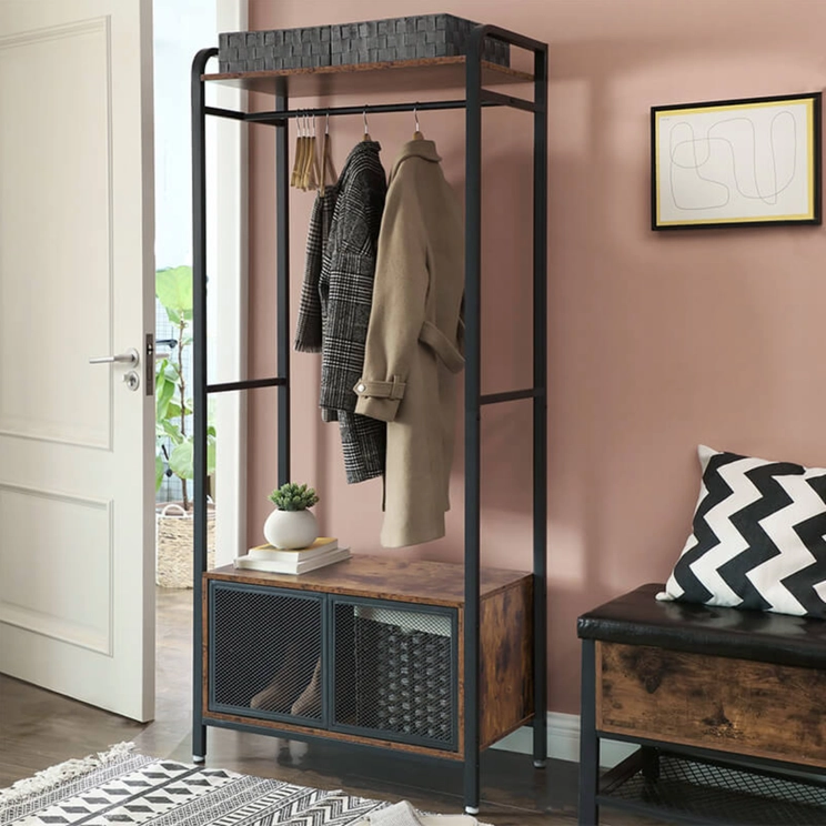 Nancy's United, armario de pie con estante