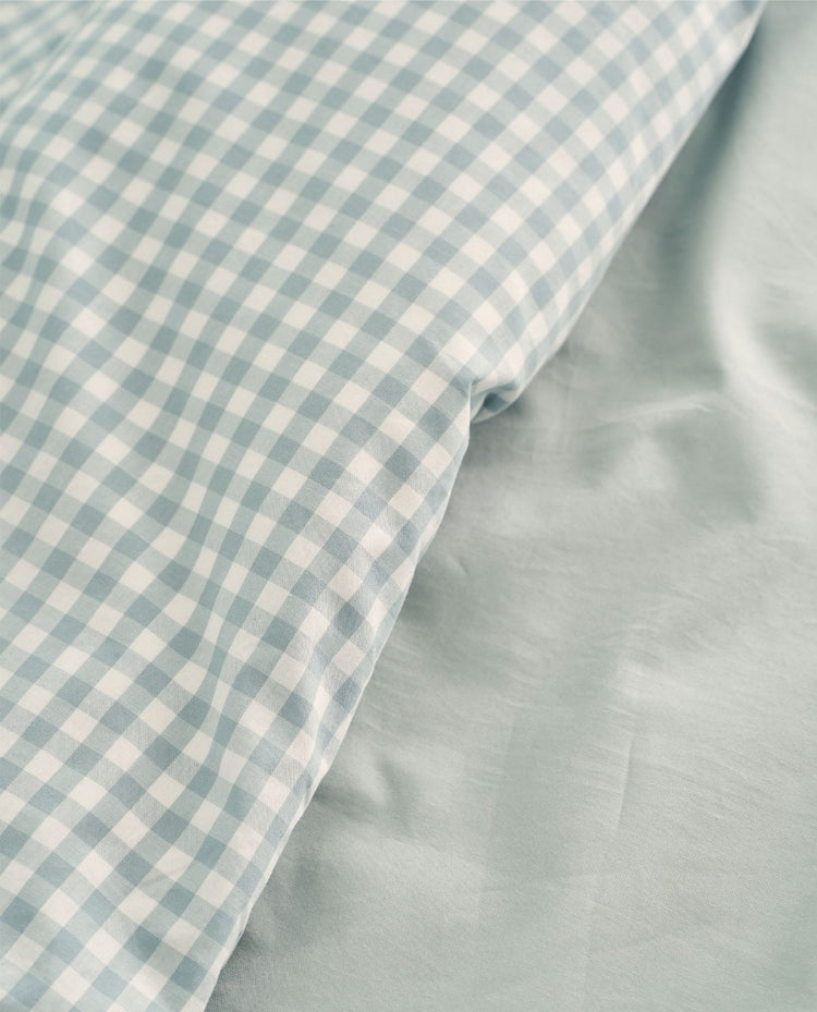 ARAN Aqua Nordic Cover