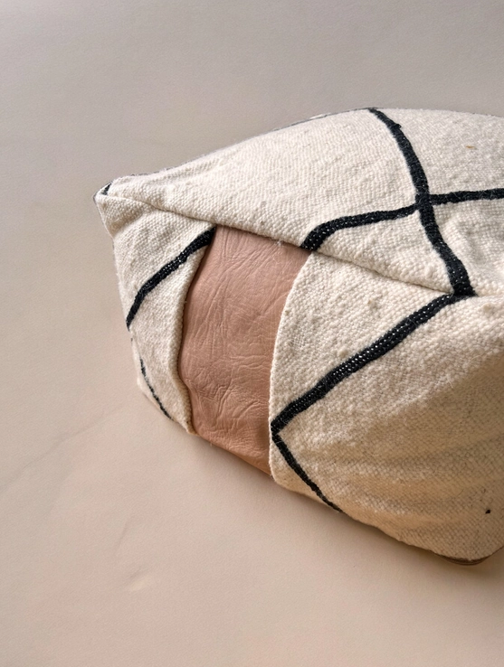 MILÚ stuffed poufs 45x45x25 100% cotton