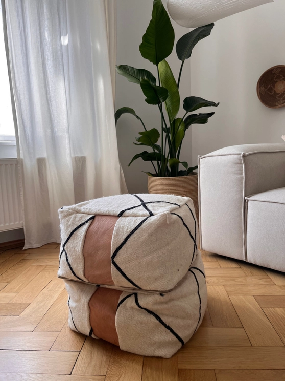 MILÚ stuffed poufs 45x45x25 100% cotton