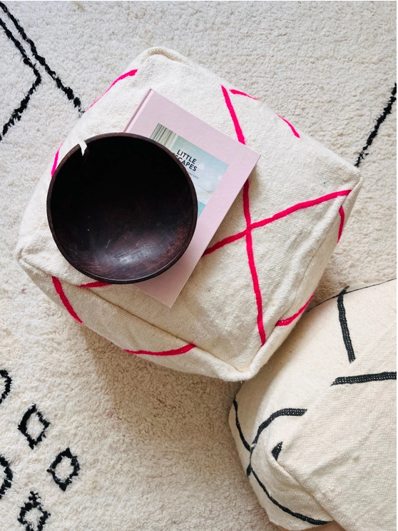 MINA stuffed poufs 45x45x25 100% cotton