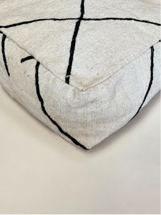MELI stuffed poufs 60x60x25 100% cotton