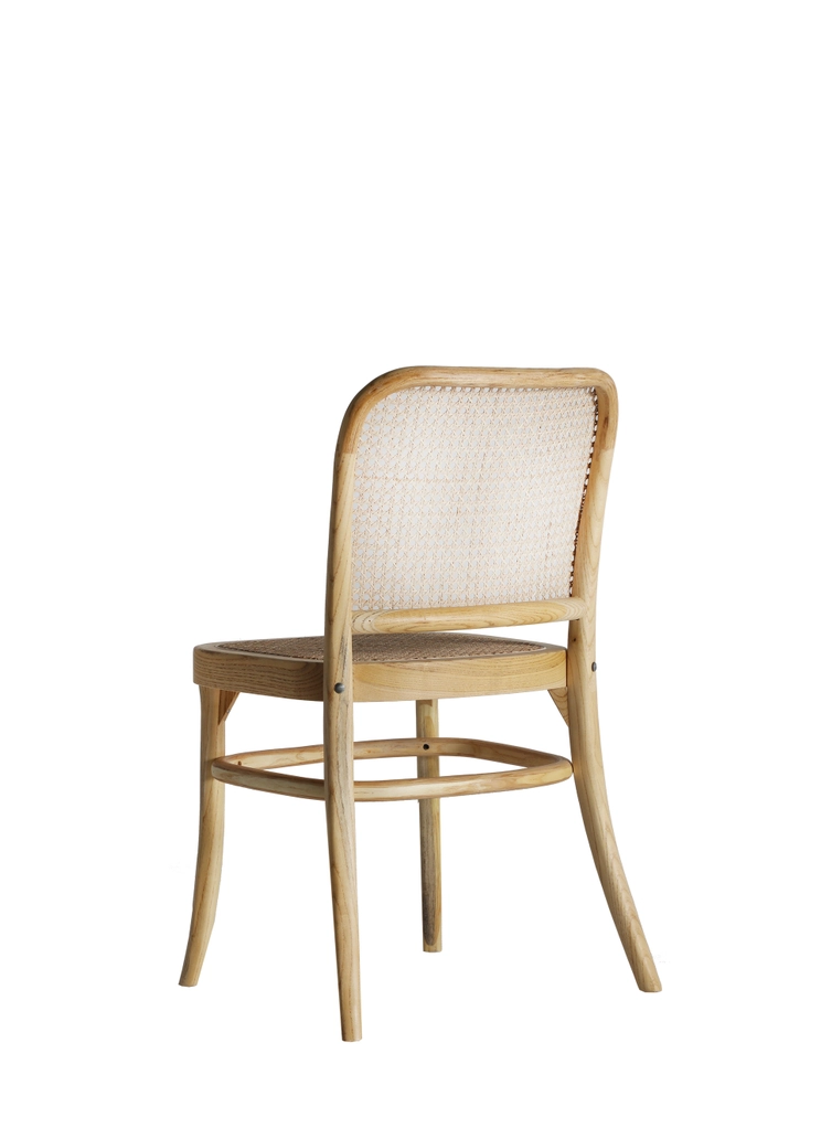 Silla Kleive en madera de olmo color natural