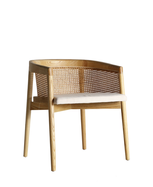 Silla Vikan de madera de olmo natural con respaldo de rejilla de rattán