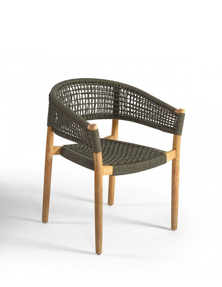 Silla IBIZA, en madera de eucalipto con respaldo y asiento en cuerda de color gris oscuro