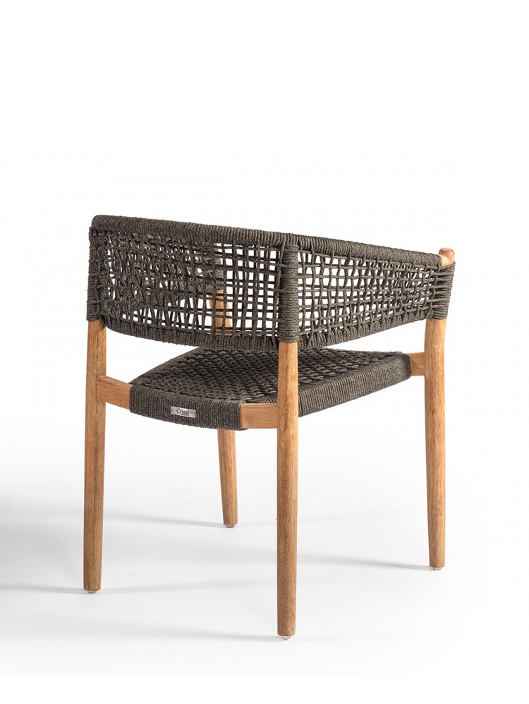 Silla IBIZA, en madera de eucalipto con respaldo y asiento en cuerda de color gris oscuro