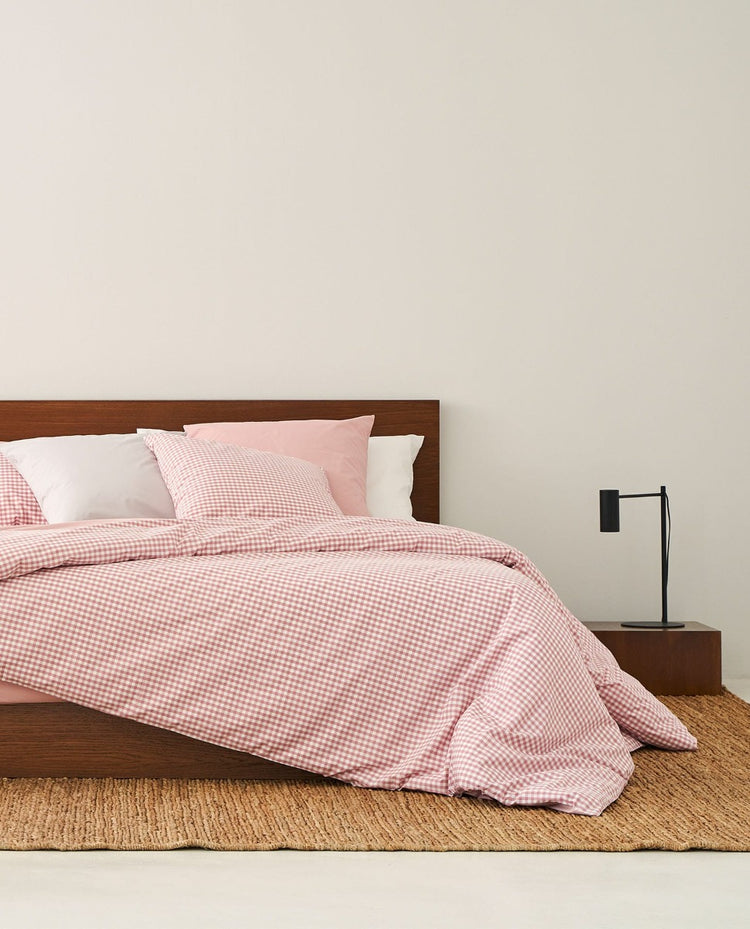 ARAN Pink Nordic Cover