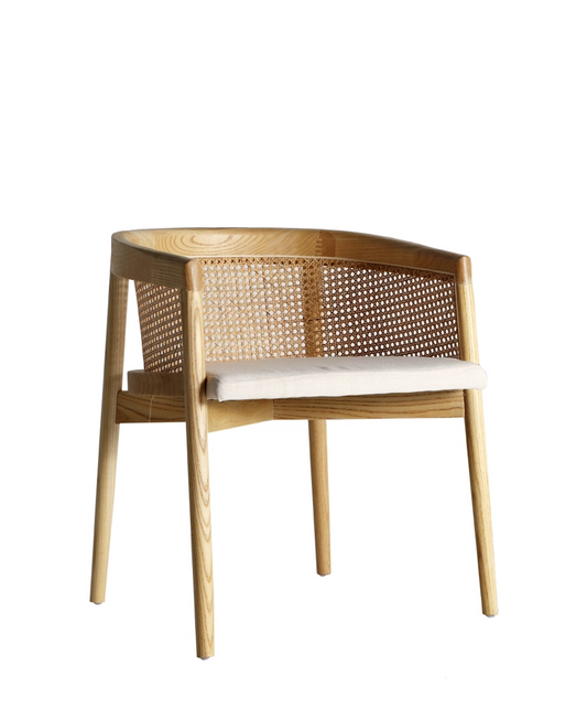 Silla VIKAN, de madera de olmo natural con respaldo de rejilla de rattán