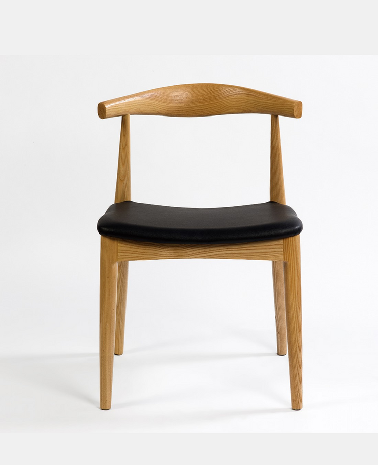 Silla MARION, en madera de haya natural y  asiento de polipiel negro