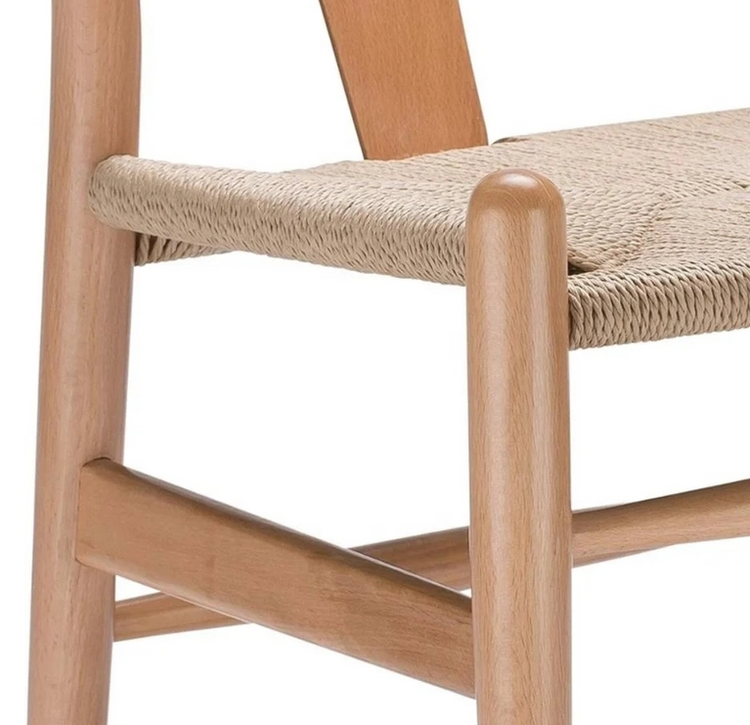 Silla WISHBONE, en madera de haya natural