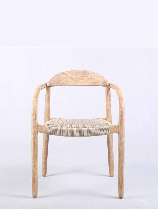 Silla AMAYA,  madera de eucalipto natural y asiento  de cuerda color natural