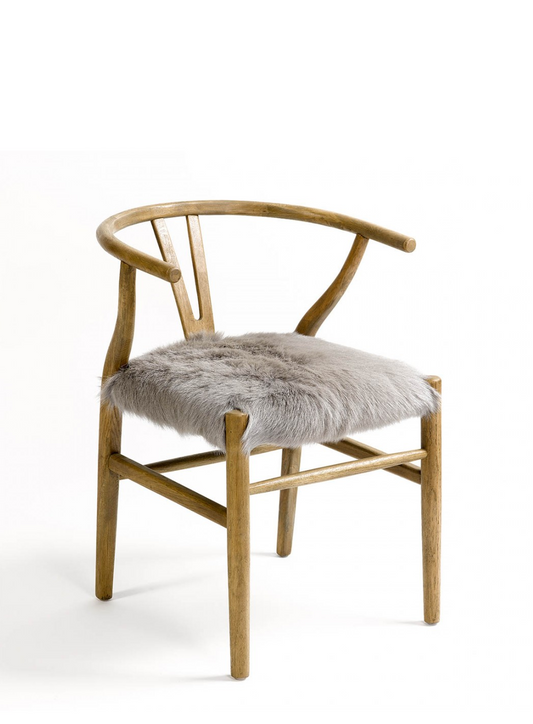 Silla SWEET, madera de roble con asiento de piel de pelo natural