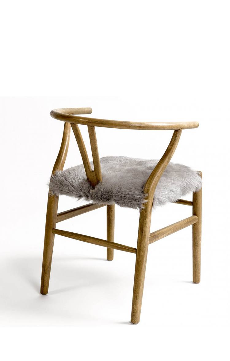 Silla SWEET, madera de roble con asiento de piel de pelo natural